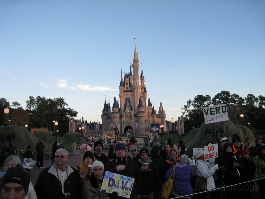 Disney 2010 D2 0290.jpg - January 9-11, 2010 Disney World Florida. Went to run the marathon. Sunday 5:40 AM start the race! Finish, go take a hot shower! Paul drove us over to Kennedy Space Center. Then buffet at Animal Kingdom for dinner!